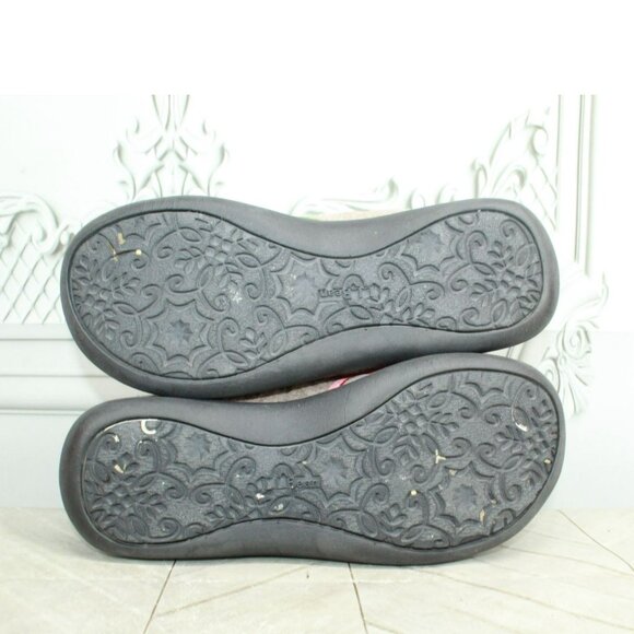 LL Bean Tan Wool Slip On Red Truck Motif Daybreak Slipper Scuffs Size 6 M - Picture 8 of 9